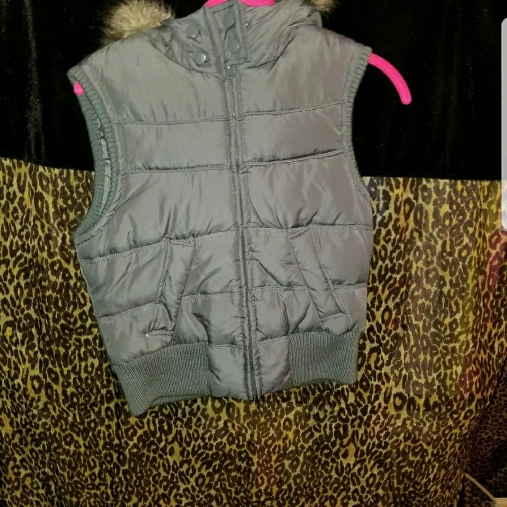 Grey puffer vest